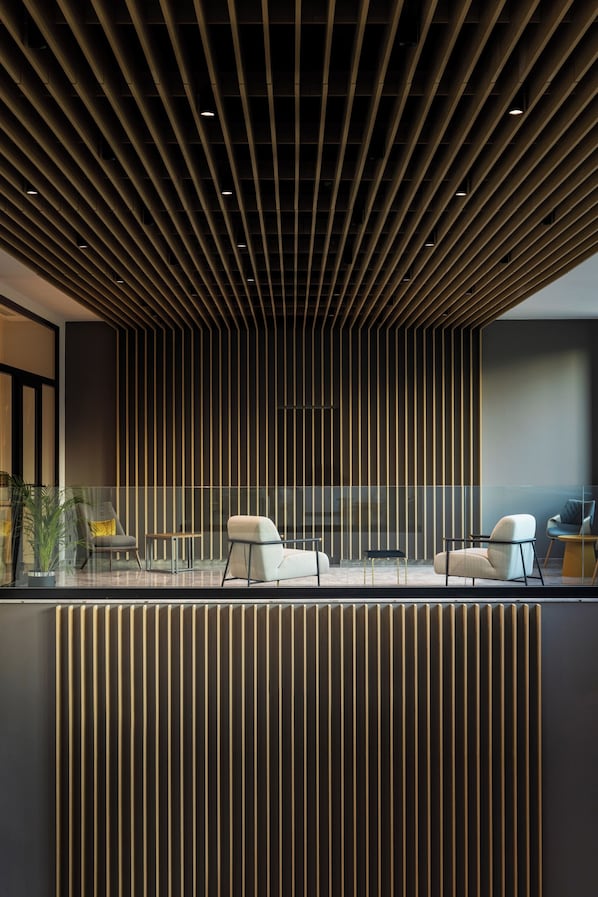 Lobby sitting area - B1 City Hotel (Sofia)