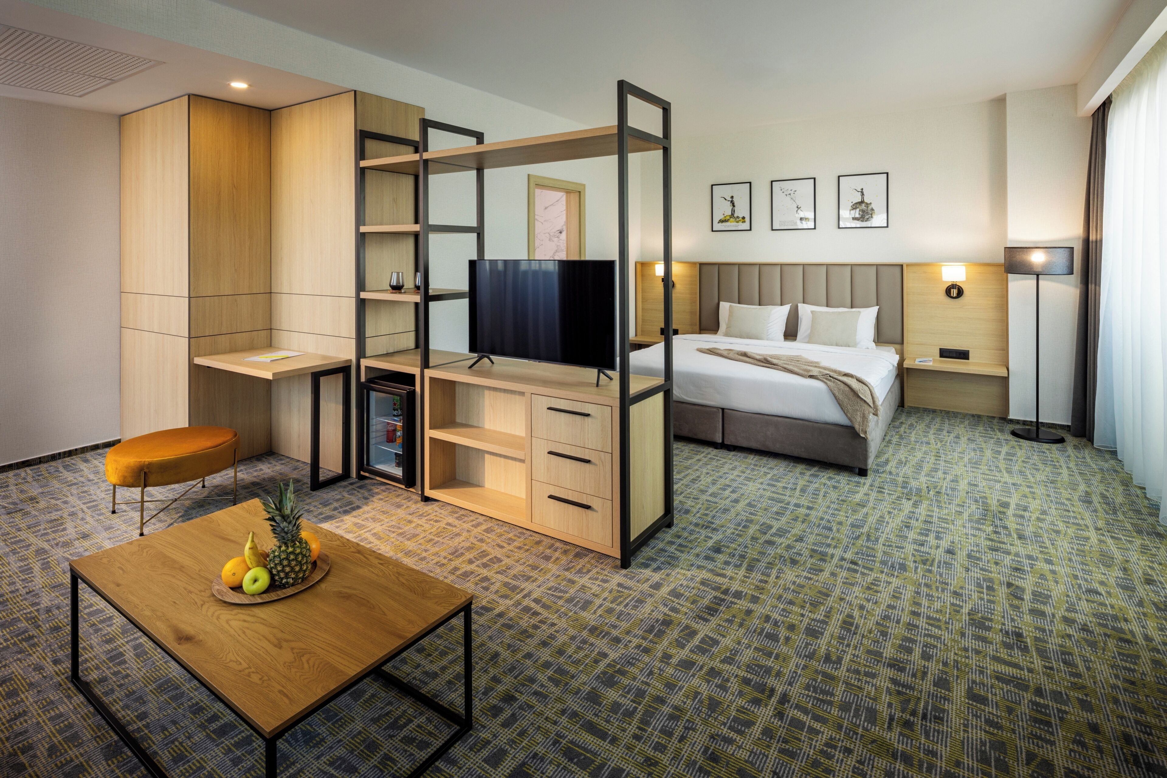 junior suite, 1 king bed | premium bedding, minibar, in-room safe, desk