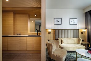 Executive Suite | Private kitchen