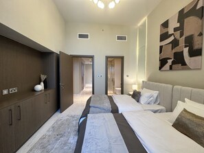 4 bedrooms, in-room safe, iron/ironing board, free WiFi