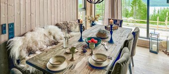 Gorgeous home in Gålå with sauna