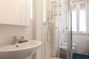 Apartment | Badezimmer