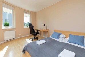 3 chambres, bureau, fer et planche à repasser, Wi-Fi