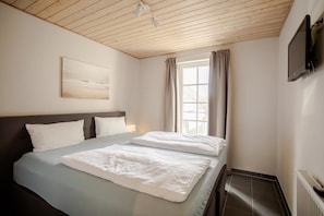 2 bedrooms, free WiFi