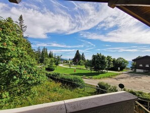 Property grounds - 5 bedroom log cabin, Absolute Calm (Tresserve)