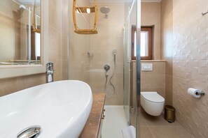 Villa, 2 Bedrooms, Accessible, Private Pool | Bathroom | Shower, free toiletries, towels