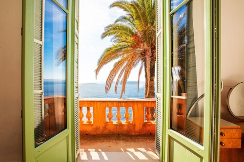 VILLA REVE D'AZUR VI4353 bY Riviera Holiday Homes