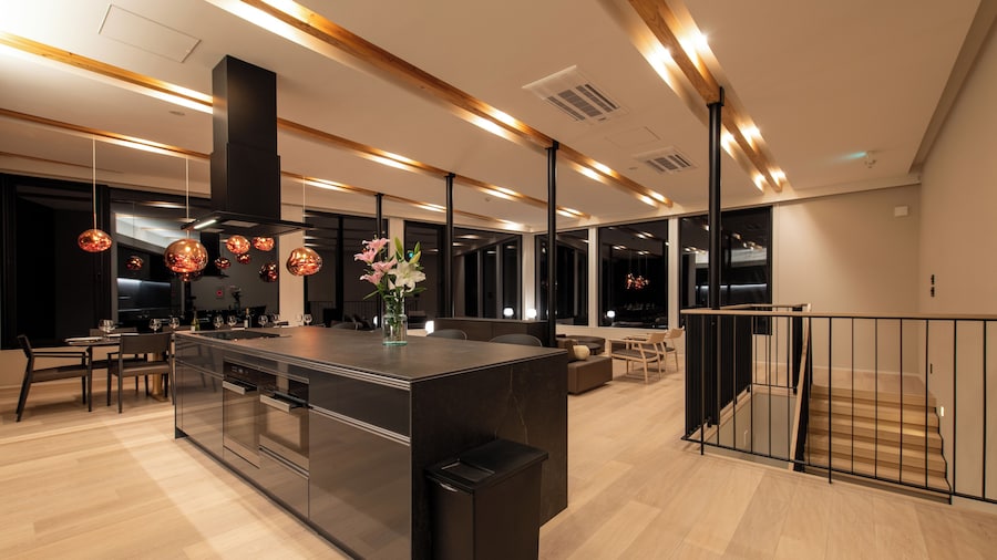 Yuki Sugi at Intuition