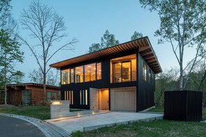 Exterior - Yuki Sugi at Intuition (Kutchan)