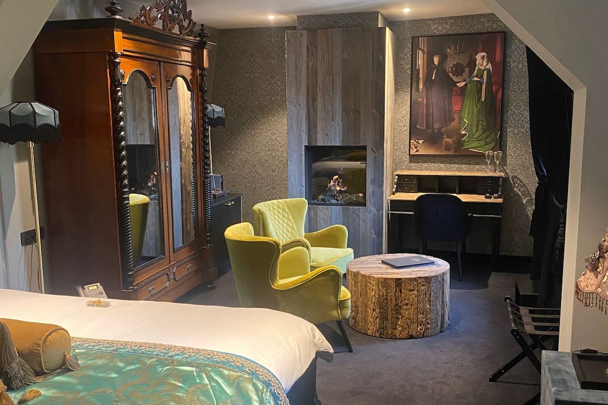 1 bedroom, minibar, individually decorated, individually furnished