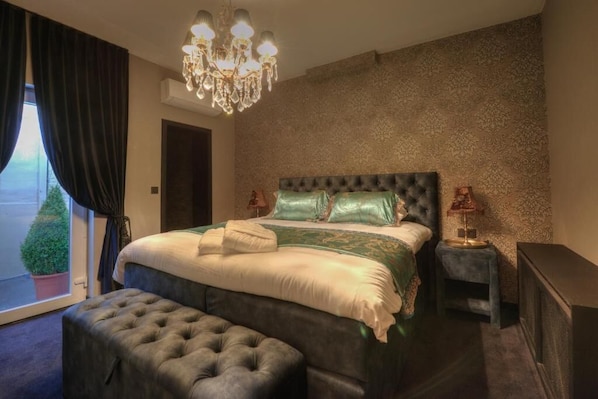 Suite Deluxe | 1 chambre, minibar, décoration personnalisée, ameublement personnalisé