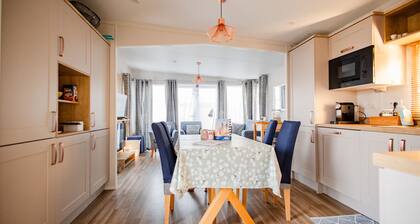 Gemütliches Chalet im Ferienpark de Oase Renesse