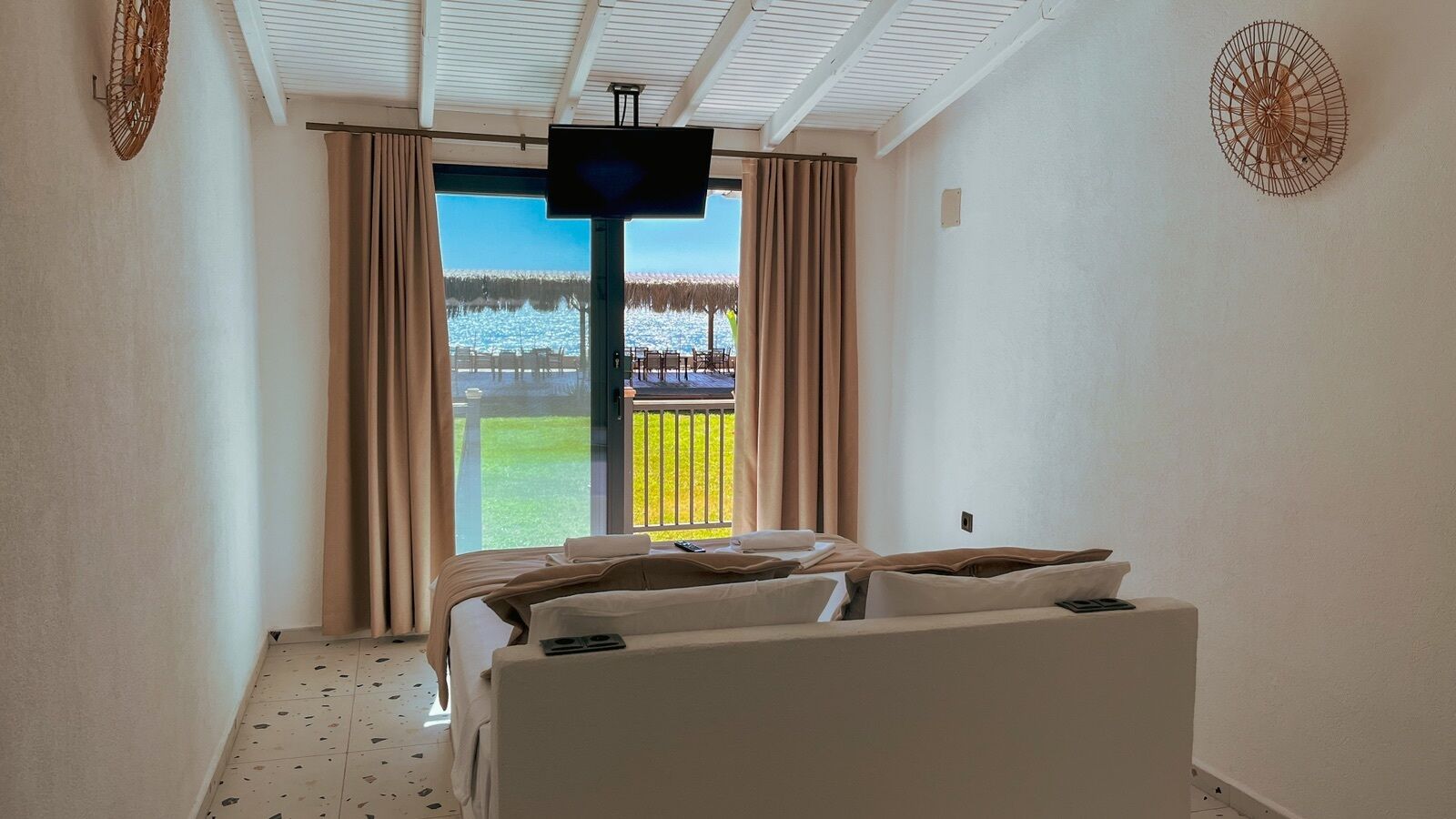 Superior Room, Sea View | Peralatan tempat tidur premium, bar mini, Wi-fi percuma, cadar katil 