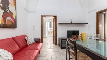 House, 1 Bedroom | Living area
