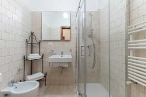 單棟房屋, 1 間臥室 | 浴室 | 淋浴設備、雨淋花灑、風筒、坐浴桶