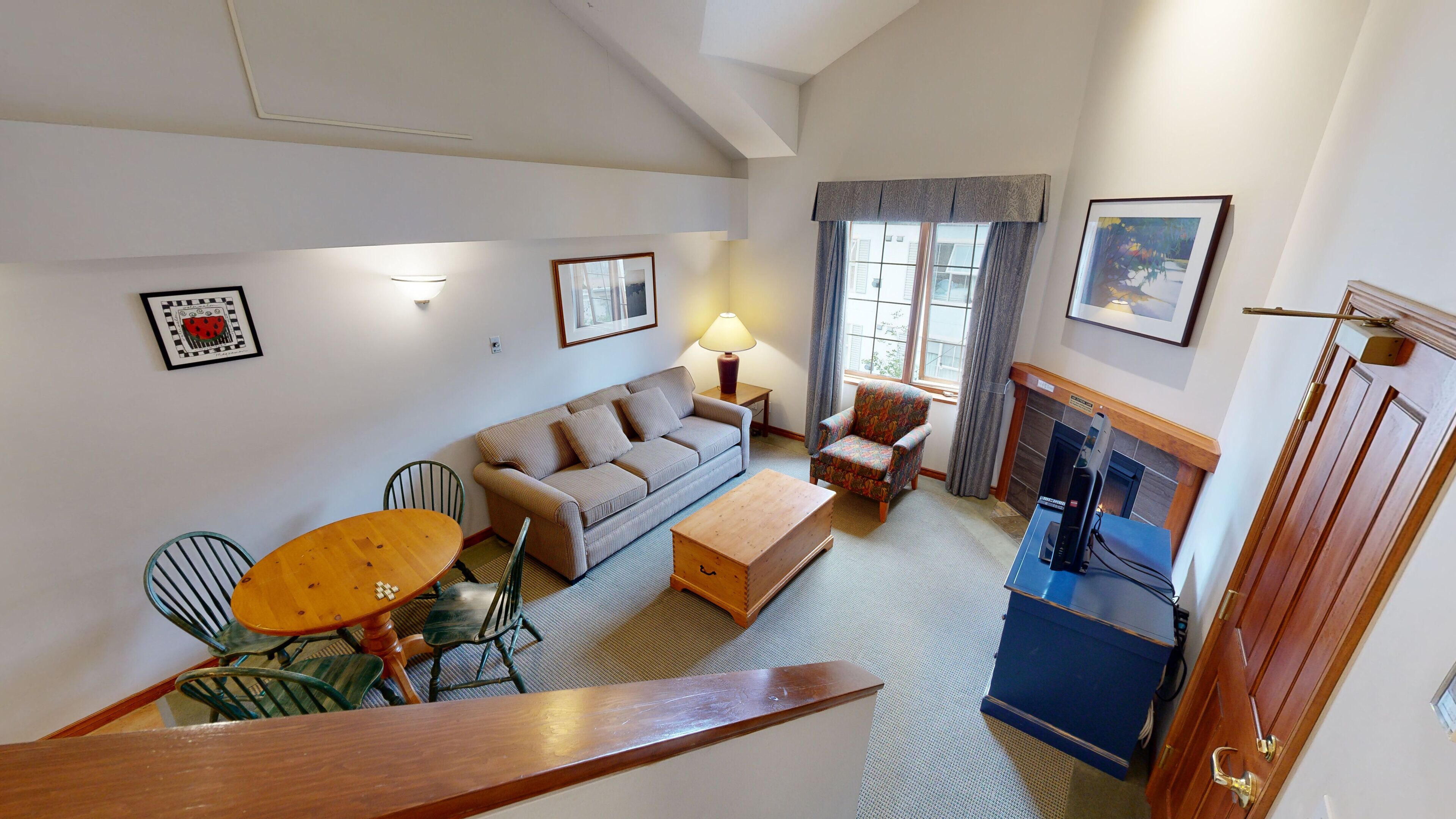 Hearthstone Lodge #336 - Sun Peaks