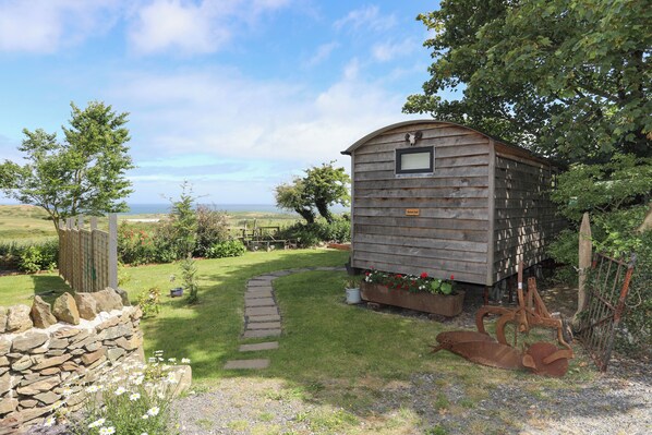 Property grounds - Shepherds Stone (Holyhead)