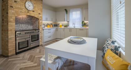 Cleveland House | Winterton Cottages