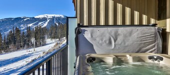 Modern Condo | True Ski-In & Ski-Out | Private Hot Tub | Fireplace