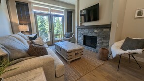 TV, fireplace, table tennis