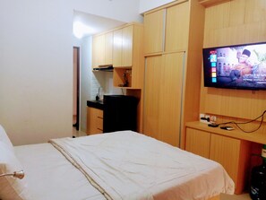 1 bedroom, soundproofing, free WiFi - Transpark Juanda Bekasi by 21 Room (Bekasi)
