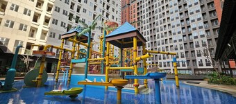 Transpark Juanda Bekasi by 21 Room