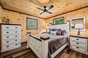 3 bedrooms, desk, free WiFi, bed sheets