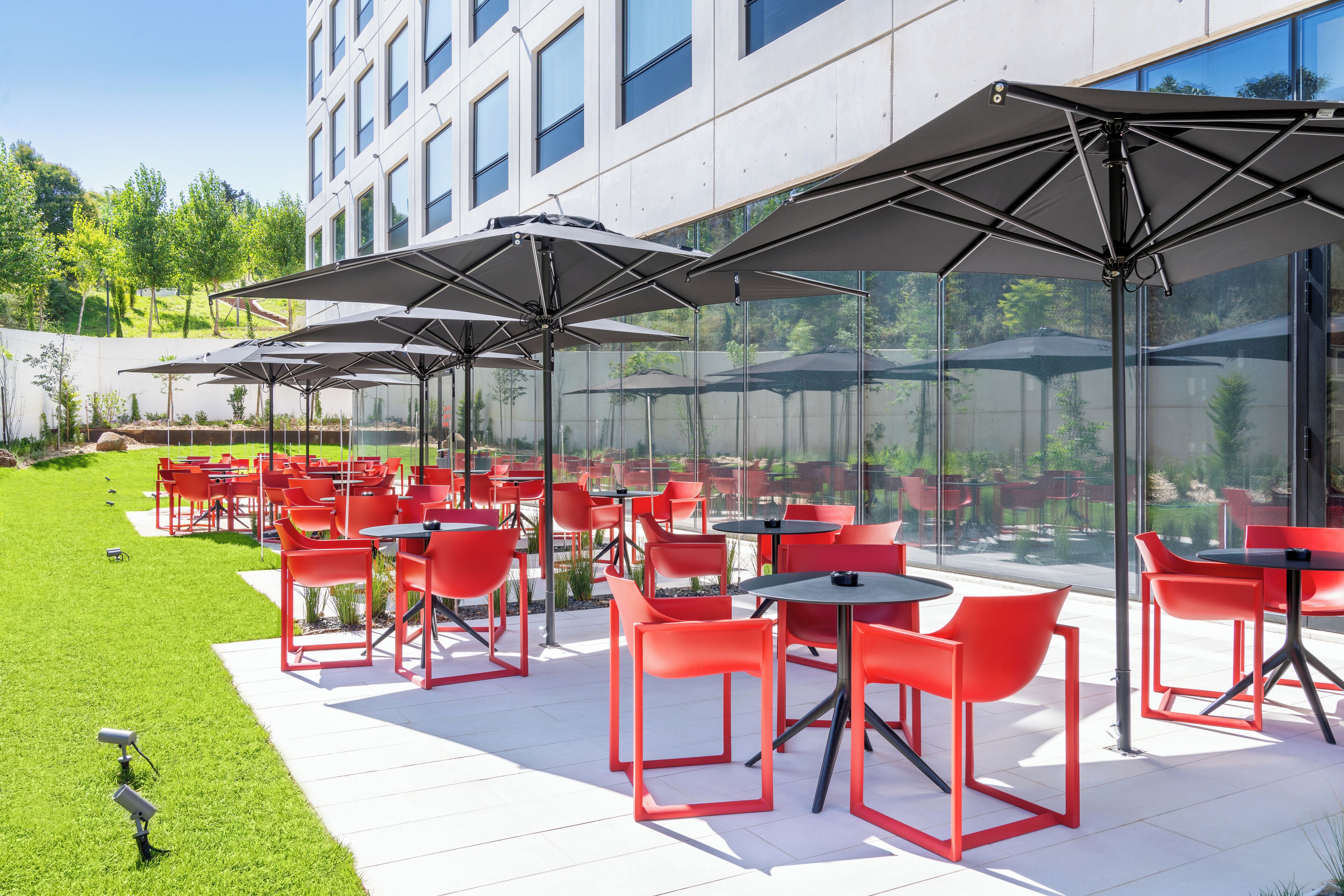 daily buffet breakfast (eur 12.50 per person)