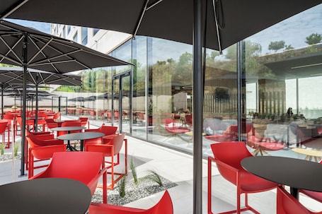Exterior. Moov Hotel Lisboa Oriente