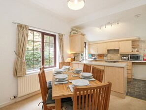 Cottage | Dining - Brantfell Lodge (Windermere)