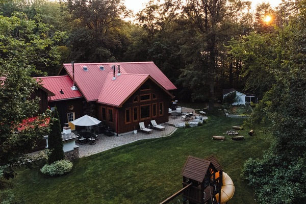 Timber Sky Main Backyard