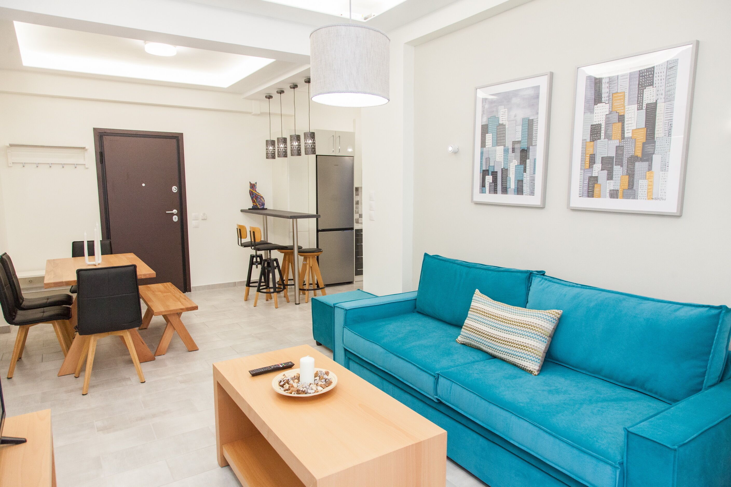 City Apartment | Living area