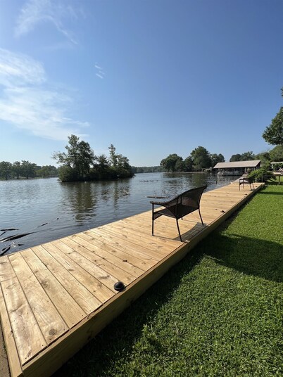 Woodland Shore Bungalow