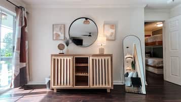 3 bedrooms, iron/ironing board, travel crib, free WiFi
