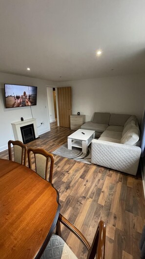 Living area - 2-bed Apartment in Colchester (Colchester)
