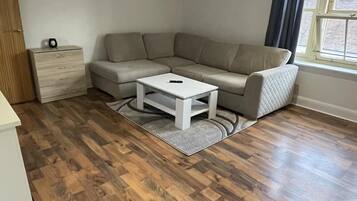 Apartment, Multiple Beds | Interior