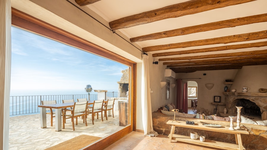 Villa Mistral Montiboli by Buccara