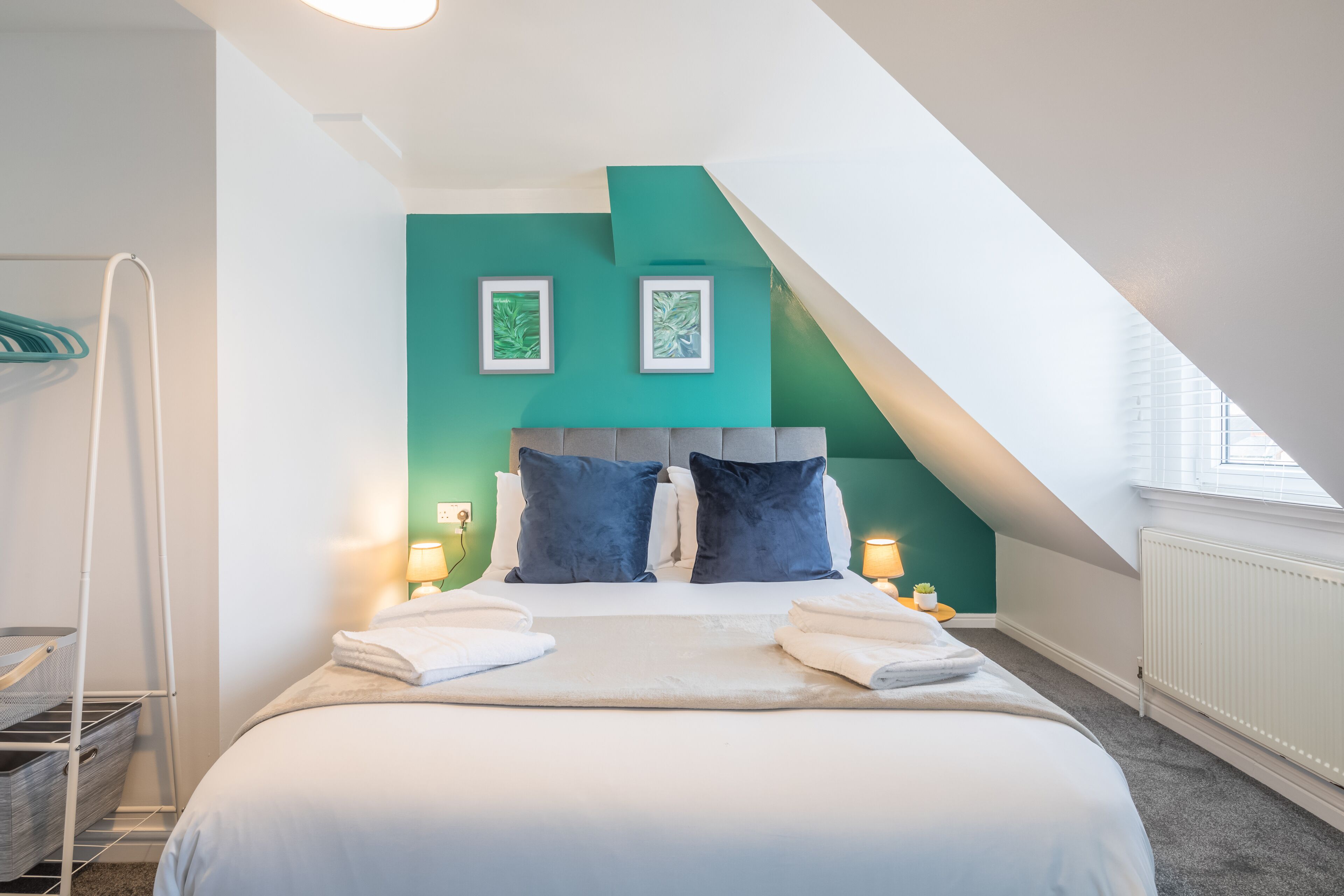 1 chambre, fer et planche à repasser, Wi-Fi gratuit, draps fournis