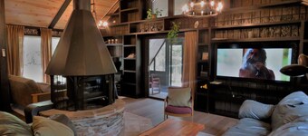 Enjoy A memorable experience in our unique Cabin on Wisconsin River