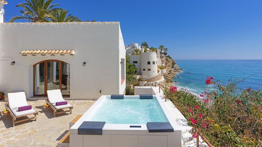 Villa Poniente Montiboli by Buccara