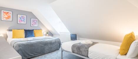 1 غرفة نوم ومكواة/لوح كي وواي فاي وملاءات أسرّة