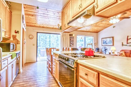 Cottonwood Cottage at Pine Mountain Lake