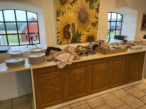 Tägliches inbegriffenes Frühstücksbuffet