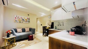 36-inch Smart TV with digital channels, TV, Netflix - ZEN Suites Gurgaon - LUXE Stays Collection (Gurugram)