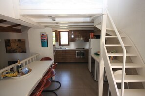 Micro-ondes, four, plaque de cuisson, lave-vaisselle
