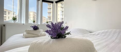 6 Schlafzimmer, Schreibtisch, Reisekinderbett, WLAN