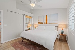 4 bedrooms, desk, travel crib, free WiFi