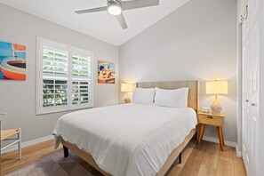 4 sovrum, skrivbord, strykjärn/strykbräda och gratis wi-fi