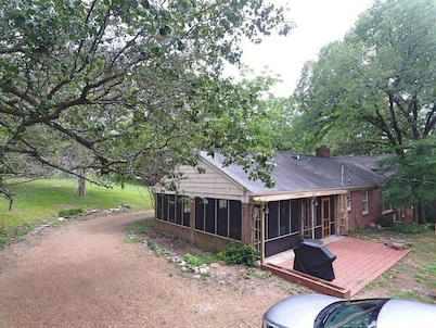 Nashville elegance enjoy southern comfort in style