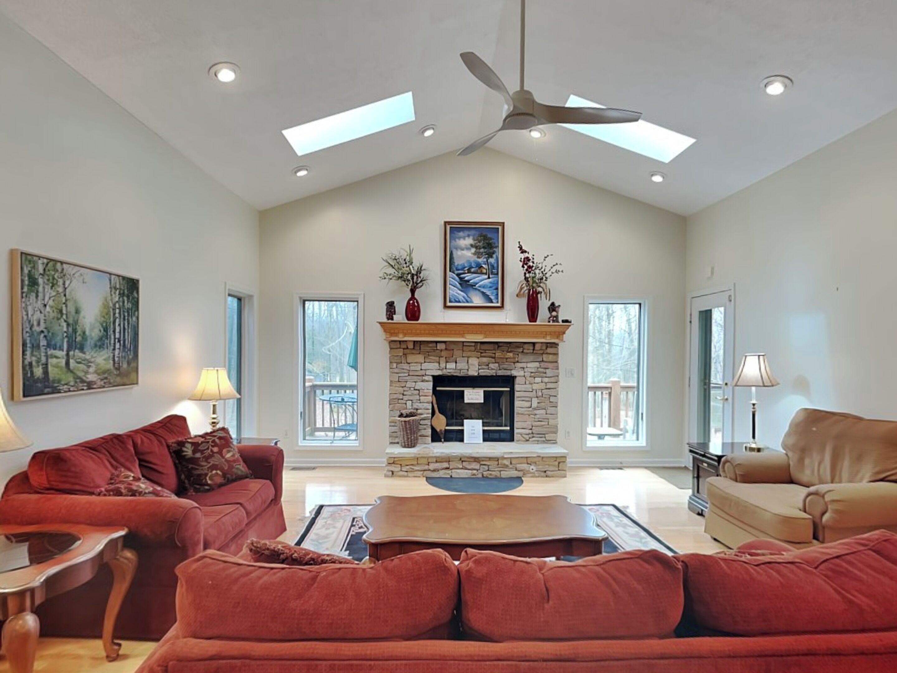 Butterfly Retreat | Relaxing Mountainside Home + Hot Tub & Wooded Views - 奧克蘭